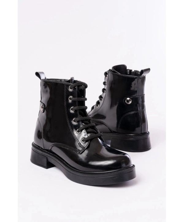 02-2003 Siyah Rugan Bağcıklı Fermuarlı Günlük Kadın Bot