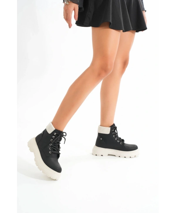 LMÇ-2045 Siyah-Bej Taban Bağcıklı Kalın Taban Kadın Günlük Bot