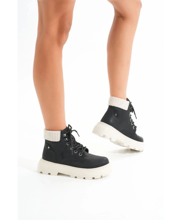 LMÇ-2045 Siyah-Bej Taban Bağcıklı Kalın Taban Kadın Günlük Bot