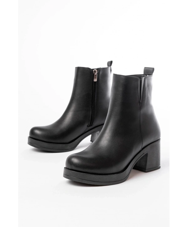 5109-3057 Siyah Lastikli Fermuarlı Kalın Topuklu Günlük Kadın Bot