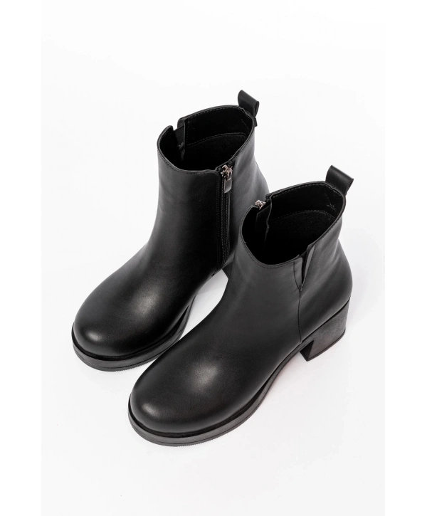 5109-3057 Siyah Lastikli Fermuarlı Kalın Topuklu Günlük Kadın Bot