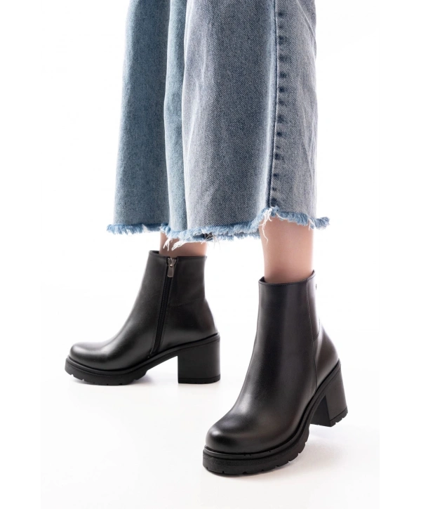 767-3020 Siyah Fermuarlı Kalın Topuklu Günlük Kadın Bot
