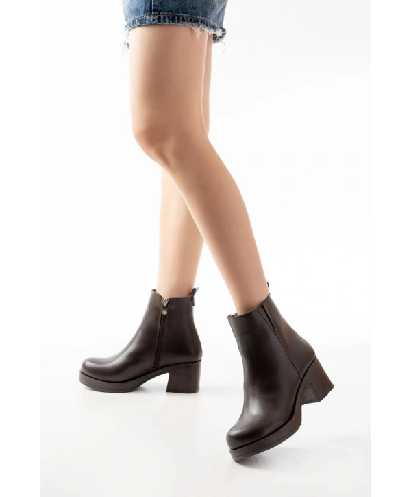 5109-3057 Kahverengi Lastikli Fermuarlı Kalın Topuklu Günlük Kadın Bot