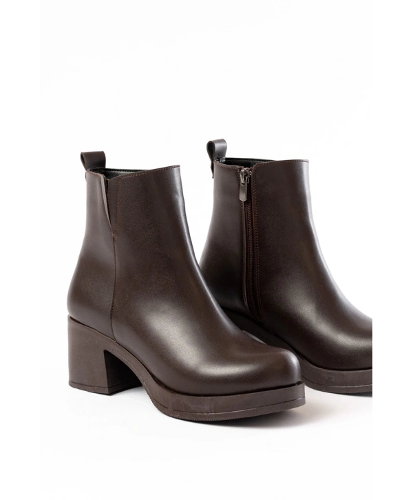 5109-3057 Kahverengi Lastikli Fermuarlı Kalın Topuklu Günlük Kadın Bot