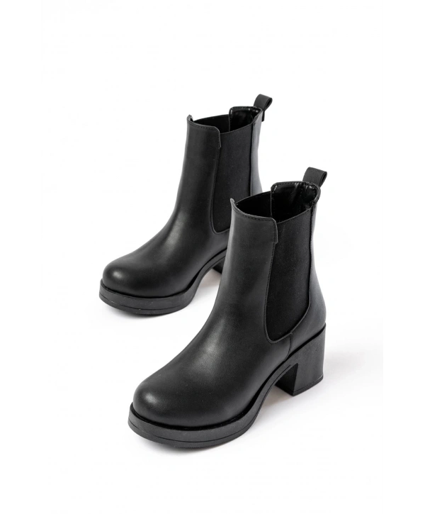 5109-3056 Siyah Lastikli Kalın Topuklu Günlük Kadın Bot