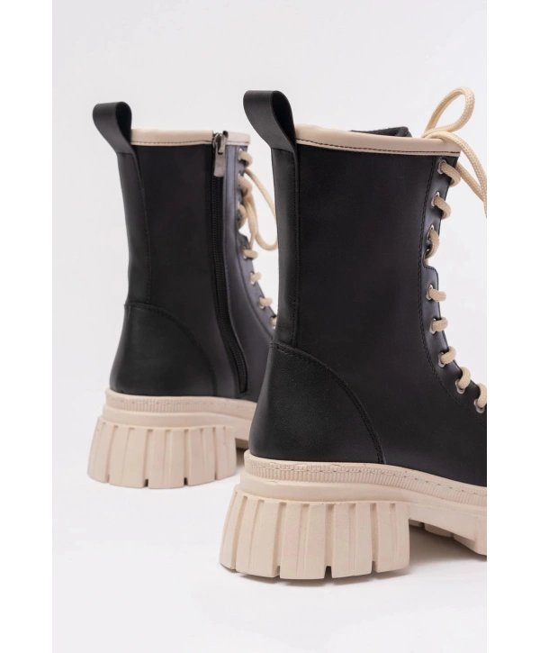 842-2961 Siyah Bağcıklı Kalın Tabanlı Fermuarlı Günlük Kadın Bot