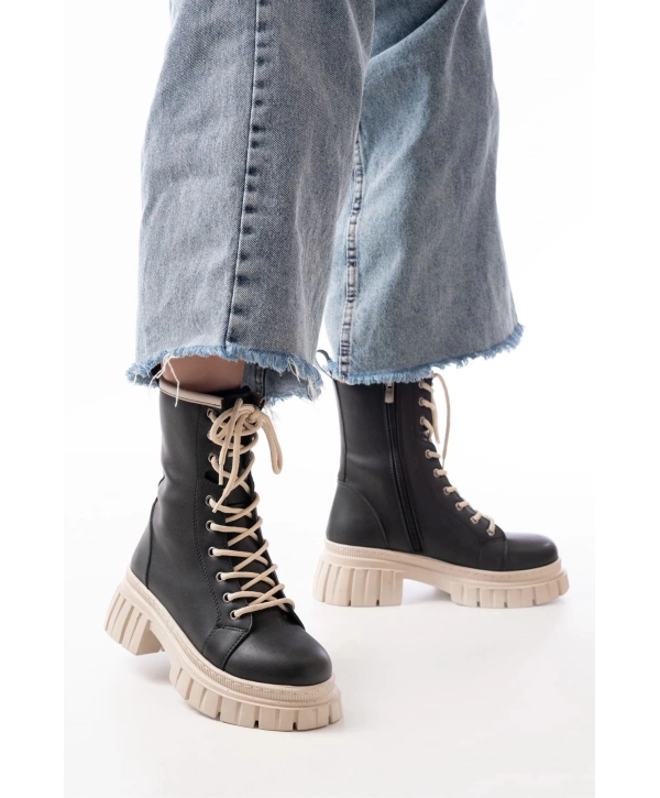 842-2961 Siyah Bağcıklı Kalın Tabanlı Fermuarlı Günlük Kadın Bot