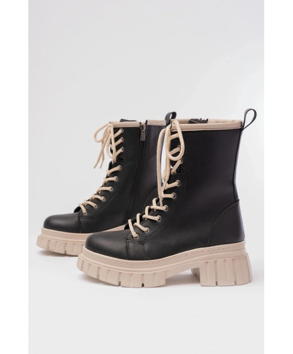 842-2961 Siyah Bağcıklı Kalın Tabanlı Fermuarlı Günlük Kadın Bot