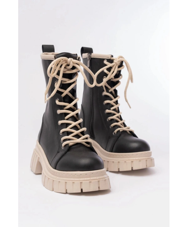 842-2961 Siyah Bağcıklı Kalın Tabanlı Fermuarlı Günlük Kadın Bot