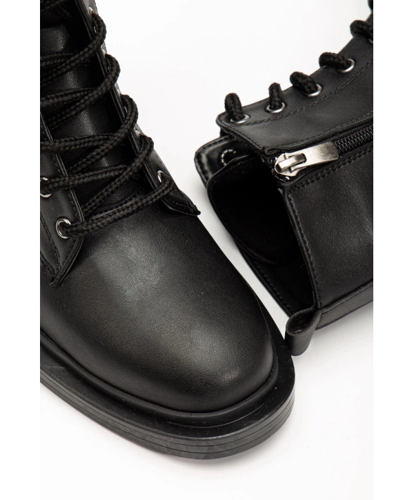 2024-2289 Siyah Bağcıklı Fermuarlı Günlük Kadın Bot