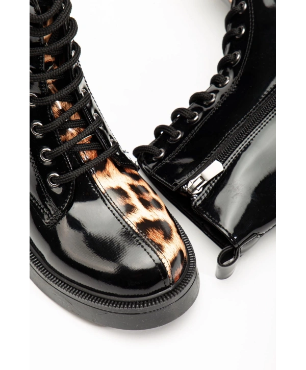 02-3055 Siyah Rugan Leopar Bağcıklı Fermuarlı Günlük Kadın Bot