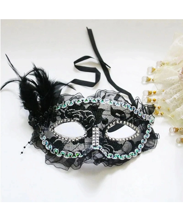Siyah Renk Yandan Tüylü İnci İşlemeli Taşlı Dantelli Parti Maskesi 17x12 Cm