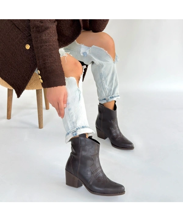 Akver Acı Kahve Cilt Topuklu Bot