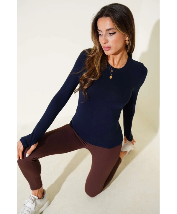 Basic Parmak Geçirme Detaylı Bluz Lacivert T4266