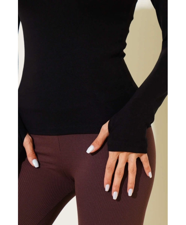 Basic Parmak Geçirme Detaylı Bluz siyah T4266