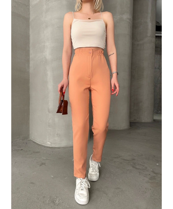 Beli lastikli karamel pantolon
