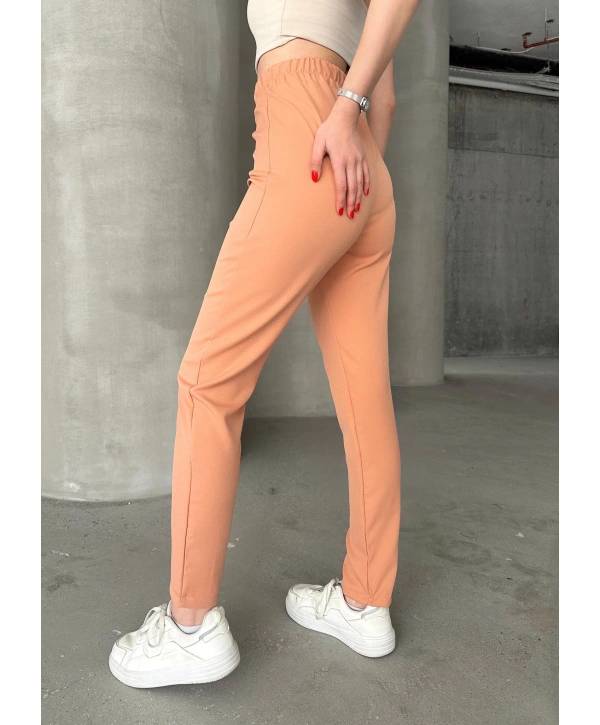 Beli lastikli karamel pantolon