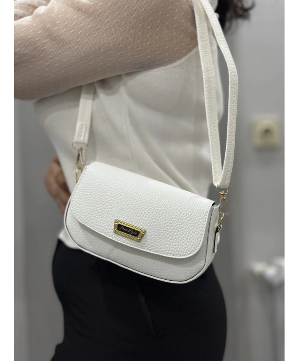 Beyaz cilt jessi çanta