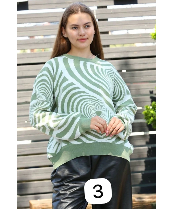 Beyaz kalp çizgili kazak mint