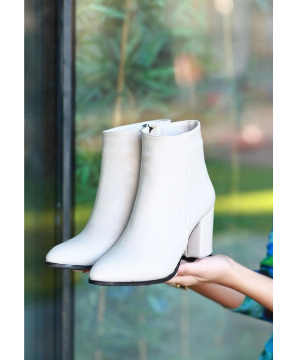 Biya Bej Cilt Topuklu Bot