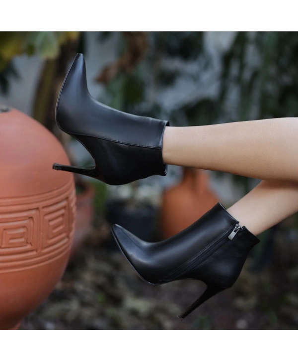 Blan Siyah Cilt Topuklu Bot
