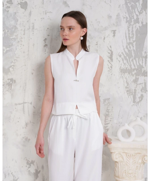 Broşlu yelek pantolon takım beyaz s255821
