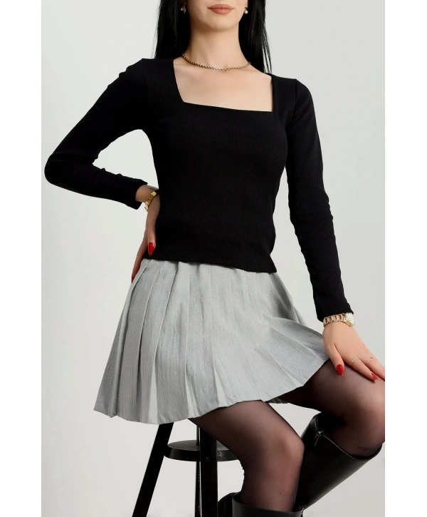 Çerçeve yaka kaşkorse bluz siyah