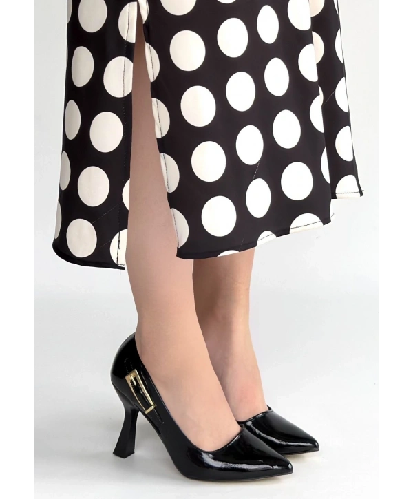 Cerin Siyah Rugan Topuklu Ayakkabı