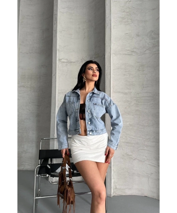 Çift cepli kol katlamalı kar yıkama crop kot ceket buz mavi d2000