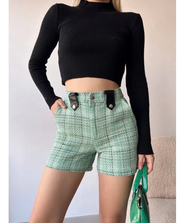 Çıtçıtlı siyah köprü tüvit şort yeşil