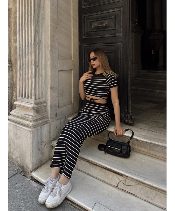 Çizgili etekli takım siyah s3609