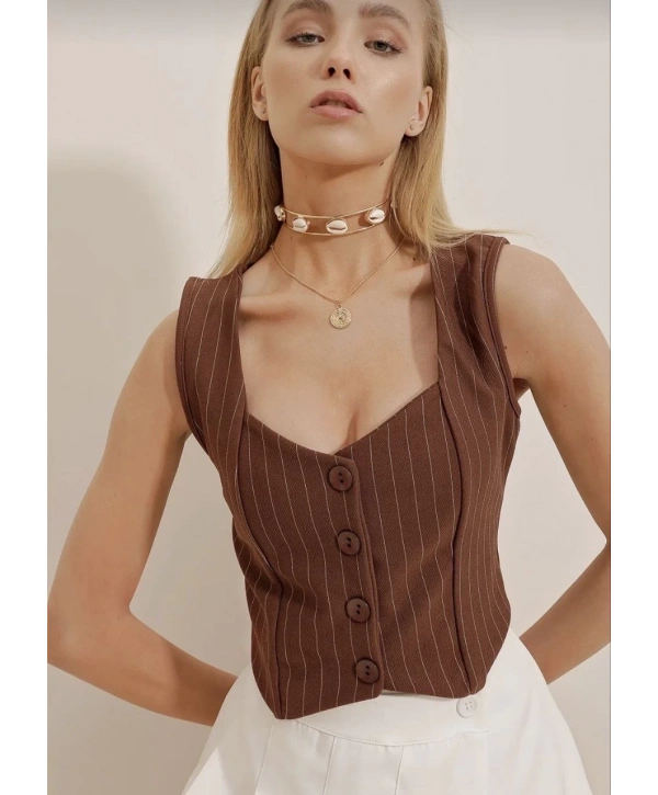 Çizgili krep düğmeli yelek kahve s3395