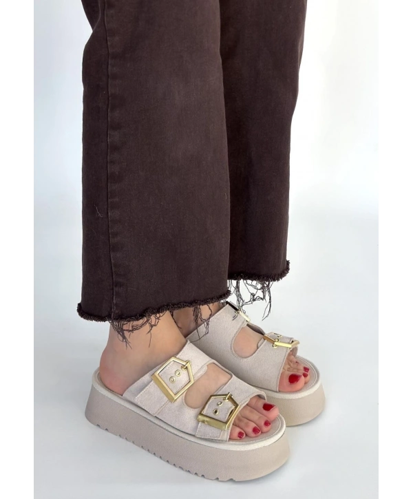 Coer Bej Süet Çift Tokalı Terlik