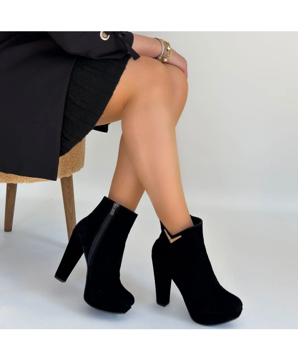 Denta Siyah Süet Topuklu Bot