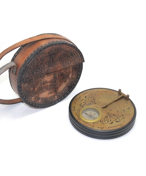 Deri Kılıflı Pirinç Pusula 15751a