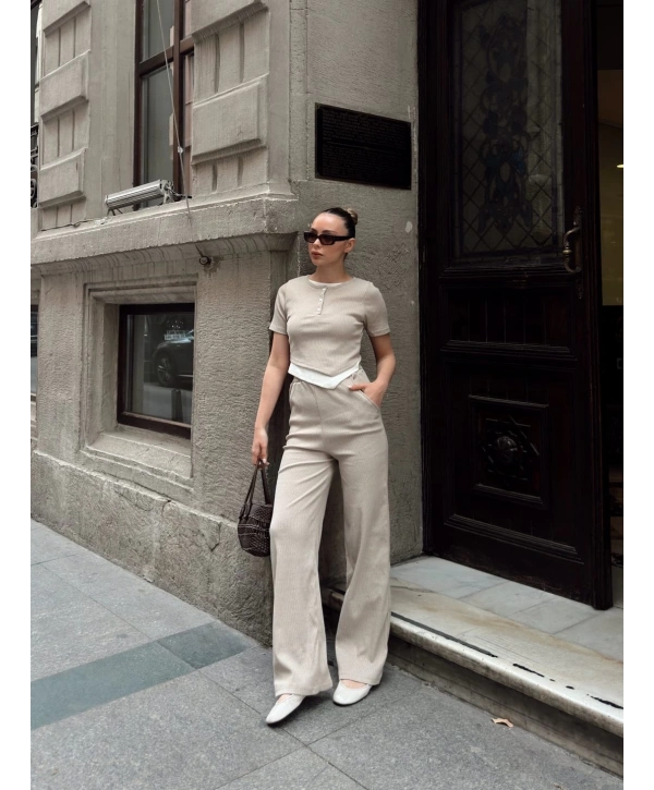 Düğme yakalı bej alt üst takım s3943