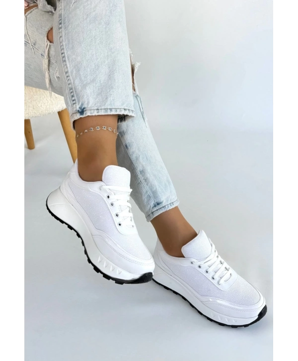Edva Beyaz Cilt Bağcıklı Spor Ayakkabı