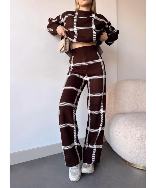 Ekoseli triko takım kahvebeyaz