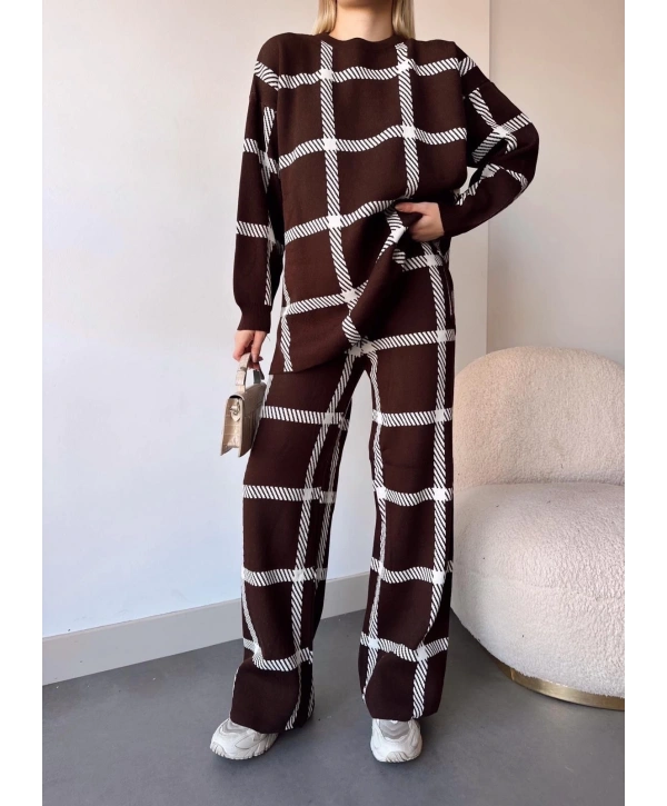 Ekoseli triko takım kahvebeyaz