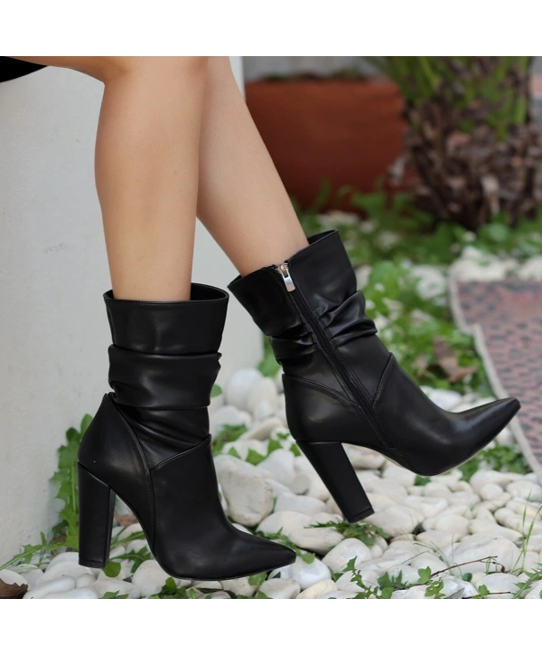 Erita Siyah Cilt Topuklu Çizme