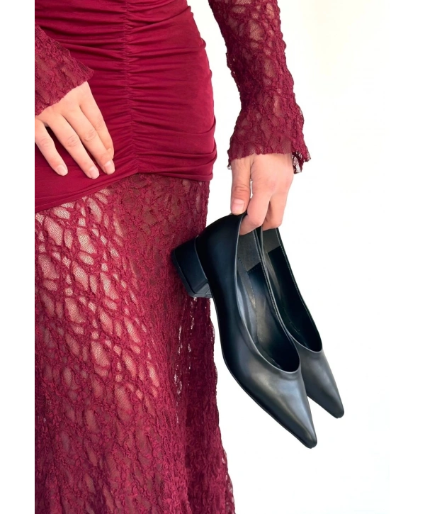 Ferla Siyah Cilt Topuklu Ayakkabı