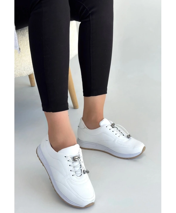 Finna Beyaz Cilt Bağcıklı Spor Ayakkabı