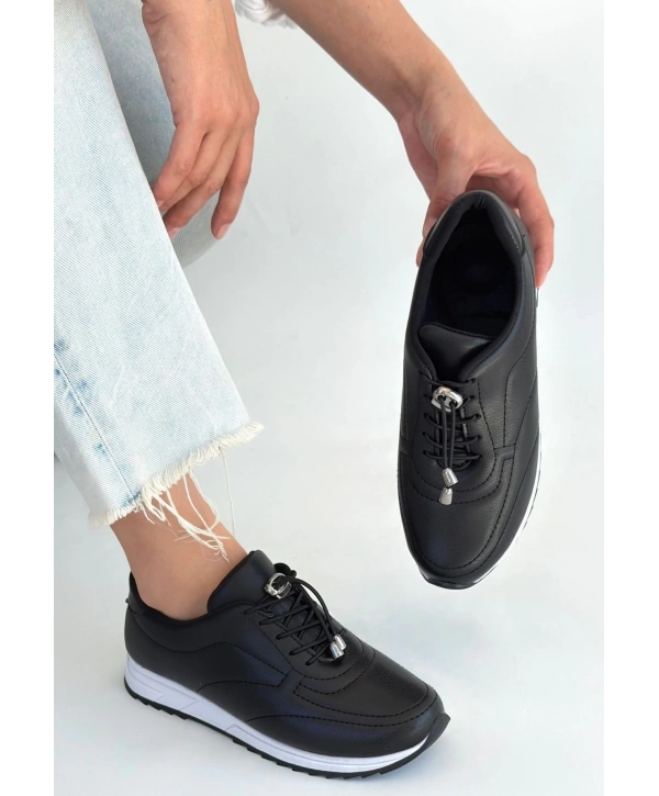 Finna Siyah Cilt Bağcıklı Spor Ayakkabı