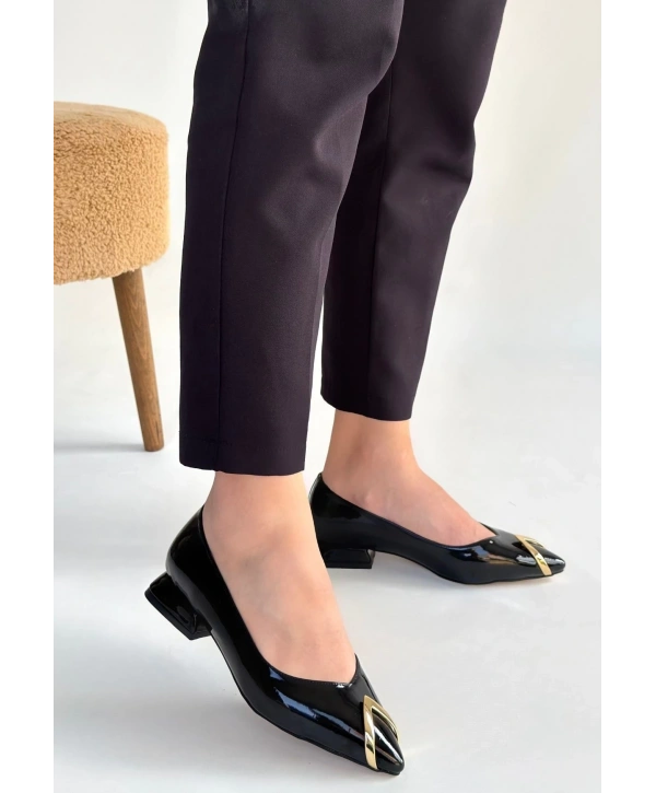 Goes Siyah Rugan Babet Ayakkabı