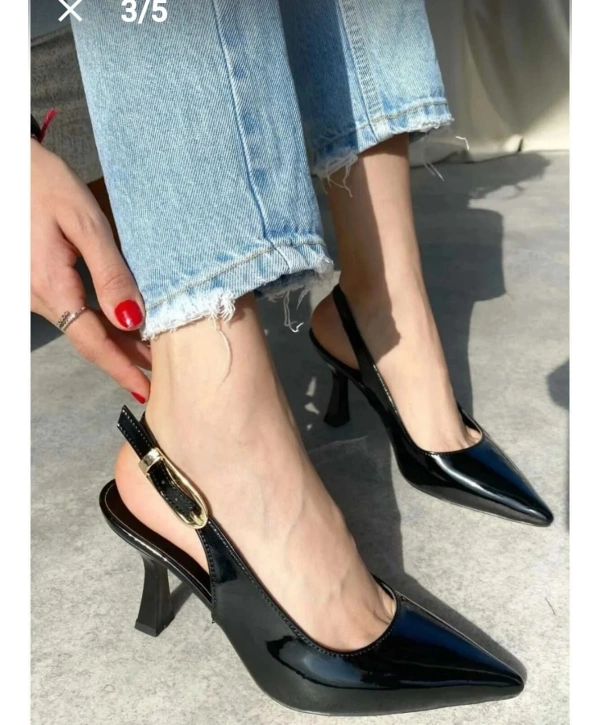 Hies Siyah Rugan Topuklu Ayakkabı