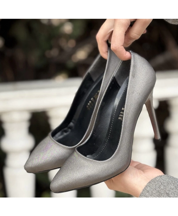 Hillar Platin Saten Stiletto Ayakkabı
