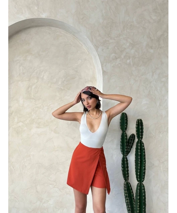 İki düğmeli kapaklı şort etek kremit s24046