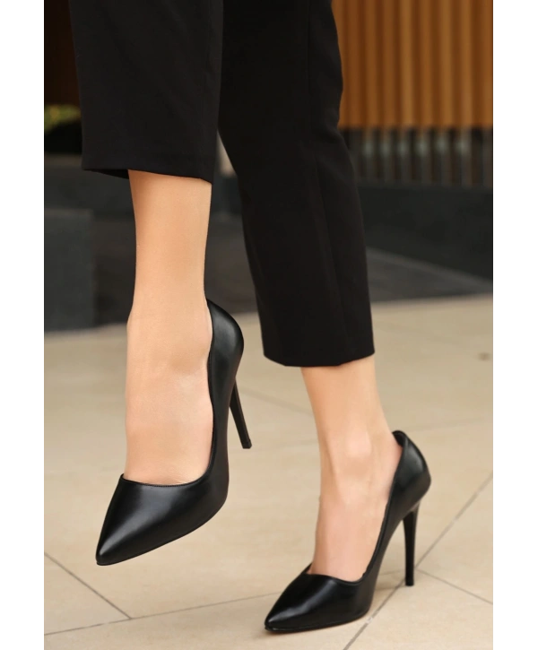Jilya Siyah Cilt Stiletto Ayakkabı