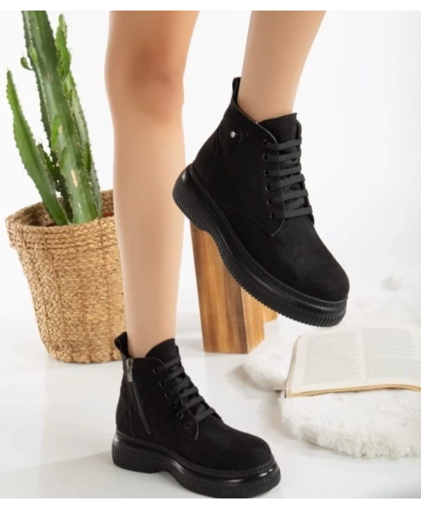 Jiwa Siyah Süet Bağcıklı Bot