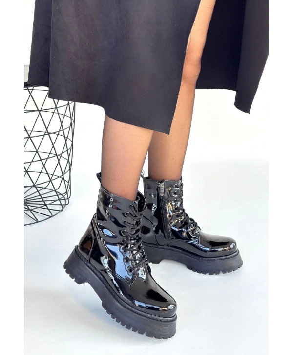 Jonni Siyah Rugan Bağcıklı Bot